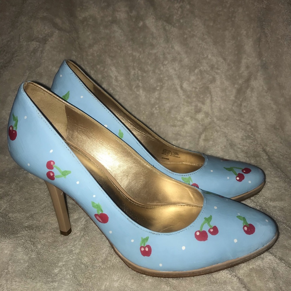 ♻️Upcycled Custom Heels - Picture 3 of 4